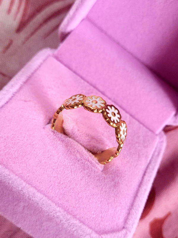 Bague "Marguerite Enchantée"